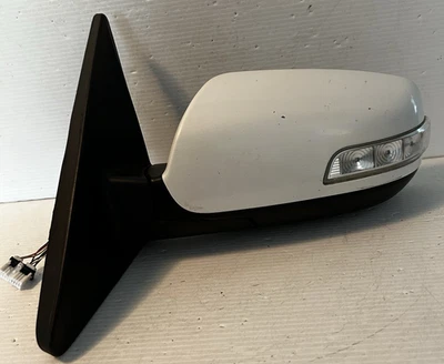 2011 - 2015 Kia Sorento Driver LH Left 7 Wire White Signal Mirror OEM 1413 - Image 1 of 4