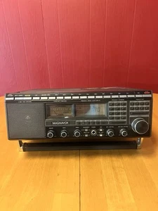 Odbiornik krótkofalowy Magnavox D2999 PLL AM/FM - Zdjęcie 1 z 6