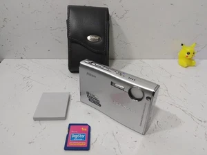 Nikon COOLPIX S9 6.1MP Digital Camera - Silver - Working  - Picture 1 of 7
