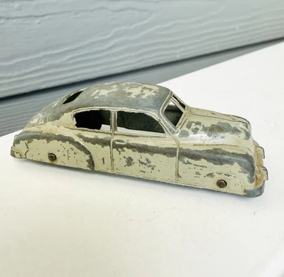 TOOTSIETOY - De colección 1950 Plymouth Sedán 2 Puertas Beige Coche 3" Diecast Metal Juguete Foto 1 de 4