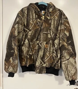 Carhartt J143 CMO Realtree Hardwood Camo Jacket Quilted Hooded Sz M - Picture 1 of 20