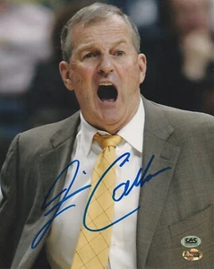 Jim Calhoun - UCONN - handsigniertes 8x10 Basketball Foto - CAS AUTHENTICATED - Bild 1 von 2