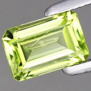 0.63ct 6x4mm Octagon Natural UNTREATED Green Peridot Gemstone, Myanmar - Picture 1 of 4