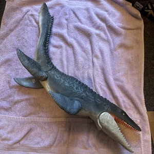 Jurassic Park World Fallen Kingdom Real Feel Mosasaurus 28" - Picture 1 of 6