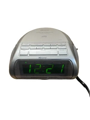 Memorex MC-2842 Silver Dual Alarm Clock AM/FM Radio CD Player Stereo - Image 1 of 4
