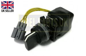 PIEZAS JCB - INTERRUPTOR DE 3 POSICIONES PARA MANIPULADORES TELESCÓPICOS JCB (NÚMERO DE PIEZA 701/42700) - Imagen 1 de 1