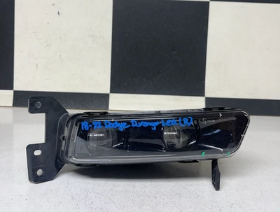 Faro antiniebla LED derecho Dodge Durango 2018 2019 2020 2021 2022 usado OEM 68275510AC Foto 1 de 4