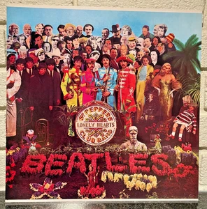 CUBIERTA PÓSTER PROMOCIONAL PLANO DE 12" X 12" Beatles Sgt Peppers (+ Disponible enmarcado) - Imagen 1 de 2