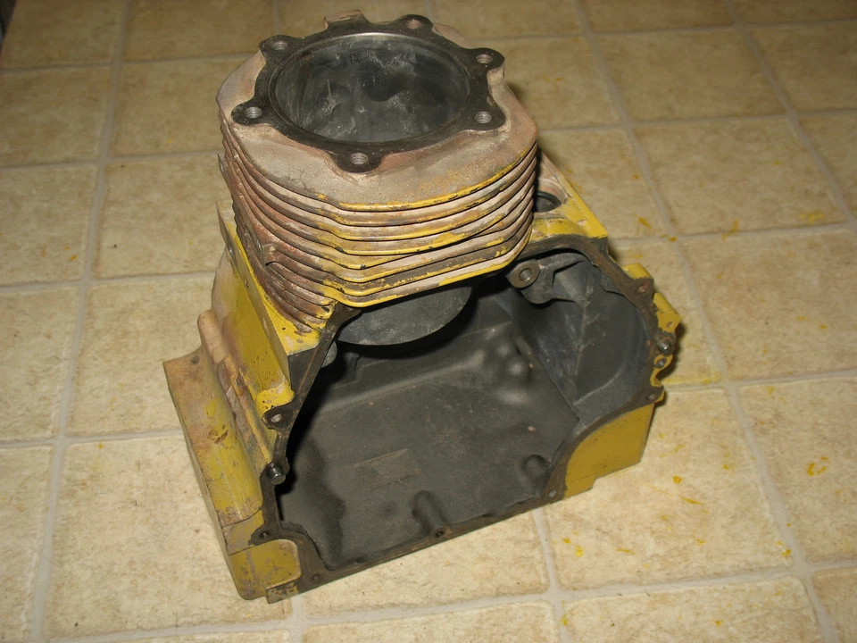 73 74 SEARS SUBURBAN ST16 ST 16 PISTONES CILINDRO JARRA MOTOR ESTUCHE Foto 1 de 4