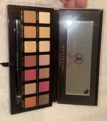 Anastasia Beverly Hills Modern Renaissance Eyeshadow Palette NWOB - Image 1 of 4