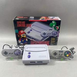 Consola de videojuegos Nintendo SNES Jr. SNS-001 gris - Imagen 1 de 11