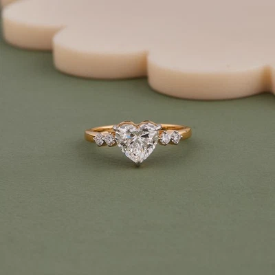 Кольцо с центральным камнем в форме сердца 1 карат — выращенный в лаборатории бриллиант/муассанит - Изображение 1 из 4
