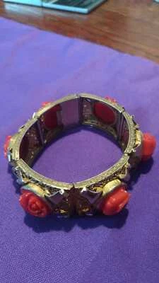 Bracciale vintage artigianale argento con doratura, corallo rosa incastonato, 18 - Immagine 1 di 4