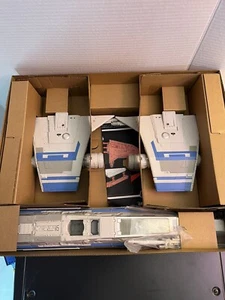 E-Wing Fighter New Republic Ahsoka Fahrzeug Star Wars Vintage Sammlung ohne Droide - Bild 1 von 2