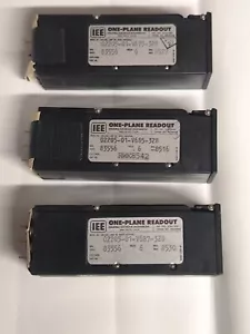 LOTTO X3Pcs IEE Lettura su un piano 02205-01-V675/685/687-328 Interruttore/display 6 Volt - Foto 1 di 5