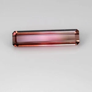 7.07 carats - Finest Pink to Champagne Bi-Color Tourmaline Nigeria 22082475 - Picture 1 of 4