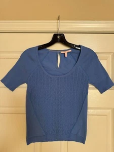 Victoria's Secret Lightweight Blue Sweater Top, Small, Pre-Owned/Excellent - Picture 1 of 5