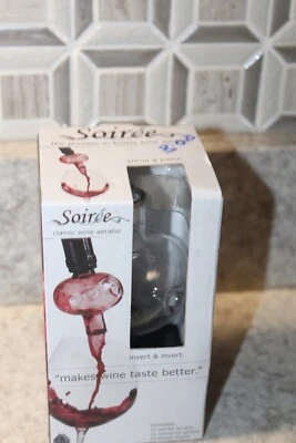 SOIREE BOTTLE TOP WINE DECANTOR & AERATOR - Image 1 of 4