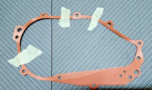APRILIA SCARABEO 125/150/200 MOTORI ROTAX GUARNIZIONE CARTER NUOVA AP0650205 - Foto 1 di 1