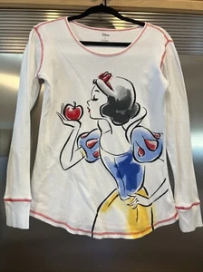 DISNEY “ SNOW WHITE“ TOP WAFFLE FABRIC CASUAL PULLOVER SHIRT  Ladies S - Picture 1 of 6