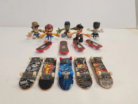 Vintage Tech Deck Dudes Lot 5 Figures 10 Boards World Industries And Others Cover