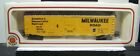HO Scale Bachmann #76036 Yellow Box Car Milwaukee Road MILW 56500 Steel Reefer