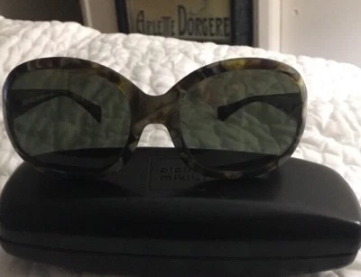 Gafas de sol Alain Mikli con caparazón de tortuga con estuche usadas en excelente estado (caja 1) Foto 1 de 4