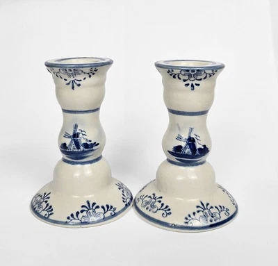 Molino de viento azul Delft vintage de 4" floral 2 candelabros, Holanda, años 60 Foto 1 de 4