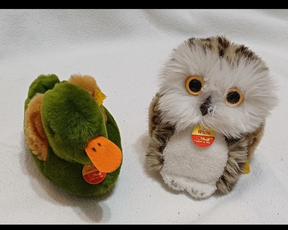 Steiff Eule Wittie weiß-beige 12 cm und Steiff Ente Cosy Piccy grün 15 cm - Bild 1 von 4
