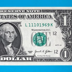 November 10, 1969 (L 11101969 K) BIRTHDAY Note $1 One Dollar Bill *UNC* - Picture 1 of 4