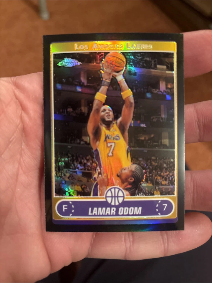 2006-07 Topps Chrome Lamar Odom Black Refractor /99 Lakers #38 - Image 1 of 2