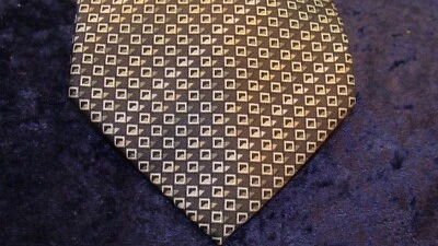 VAN HEUSEN~Corbata de seda 100 % para hombre~3,75” de ancho ~ En muy buena condición~Negro~Blanco~Lunares~ Foto 1 de 4