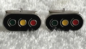 Eveready Traffic Light Signal Red Yellow Green Cufflinks Silver Tone  - Picture 1 of 3