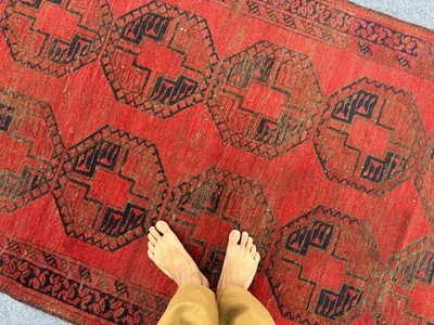Alfombra turcomana pie de elefante afgano vintage 3x6 - alfombras nómadas vintage rojo audaz Foto 1 de 4