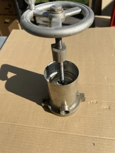 Sl. 7. Sehr alte Tubenfüllmaschine Tubenfüllpresse aus Apotheken-Auflösung - Bild 1 von 10