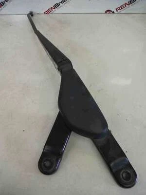 Renault Clio MK2 1998-2006 Drivers OSF Windscreen Wiper Arm 8200223467 - Image 1 of 2