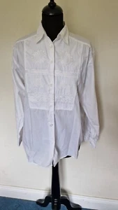 Camicia vintage St Michael bianca ricamata. Vintage anni '90. Taglia 14 (busto 36") - Foto 1 di 6