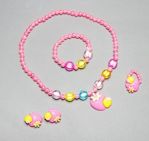 4Tlg. Kinderschmuck Set, Kette mit Anhänger-Ohrringe-Armband-Ring. - Bild 1 von 6