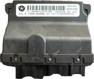 Módulo de control informático Dodge Challenger SXT FR 2009-2014 puerta derecha 68051931AB fabricante original Foto 1 de 2