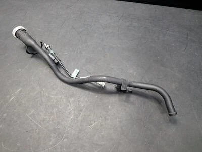 Cuello de llenado de combustible Jeep Cherokee 68154480AE 2017 2014 2015 2016 2018 Foto 1 de 4