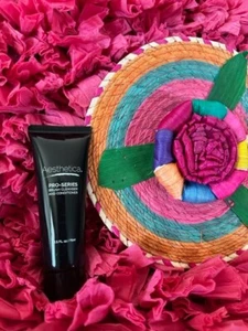 Limpiador y acondicionador de cepillo Aesthetica Pro-Series 2,5 fl oz - Imagen 1 de 3