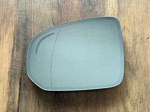 Volvo XC60 GENUINE LH Mirror glass Heating Dimming Zone from 2017 Year 31462663 - Picture 1 of 10