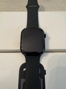 Apple Watch Series 10 (GPS) 46mm w Sport Band M/L Jet Black 2024 Model - Zdjęcie 1 z 5