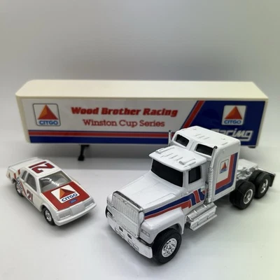 Caminhão Citgo ERTL 1:64 NASCAR Winston Cup Team Transporter Wood Brothers 1990 - Imagem 1 de 4