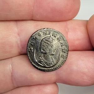 Salonina (Cornelia) - 267 A.D. - Antoninianus - VENVS AVG RIC # 86 - Picture 1 of 8