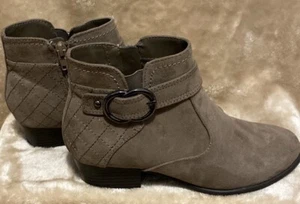 Unisa Womens 7.5 Ankle Boots Brown Suede Side Zip Buckle - Picture 1 of 6
