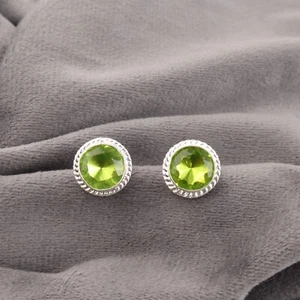 Peridot Gemstone 925 Sterling Silver Stud Earrings Jewelry For Mother's Day Gift - Picture 1 of 3