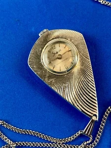 RETRO gold tone VINTAGE SHEFFIELD POCKET SWISS MADE WATCH Necklace - runs - Imagen 1 de 9