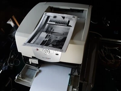 Lexmark T640 Network Laser Printer with new genuine High Yield toner, cords - Image 1 of 4