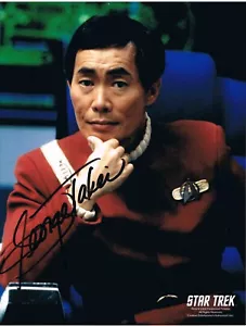 George Takei signiertes 8x10 Farbfoto. Sulu. Star Trek unentdecktes Land. - Bild 1 von 3